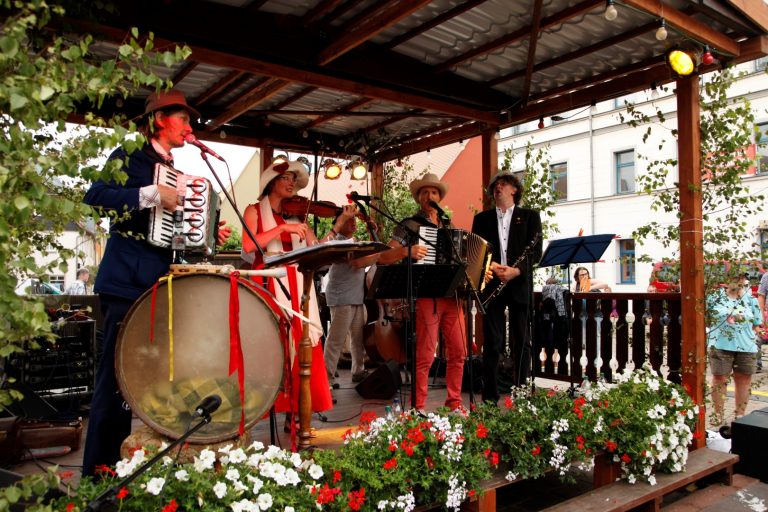 Steinmeister Band aus Naumburg